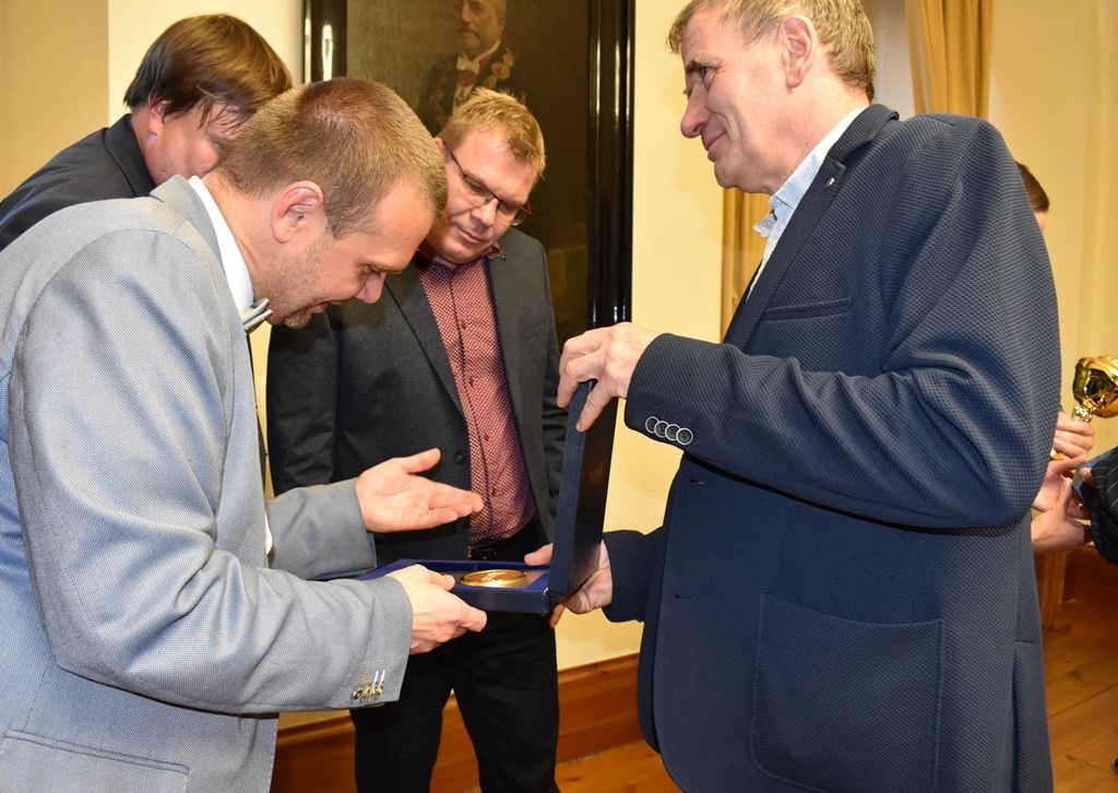 Plzeňští atleti prezentovali své skvělé úspěchy na radnici (foto: A. Jarošová, 14.10.2019)