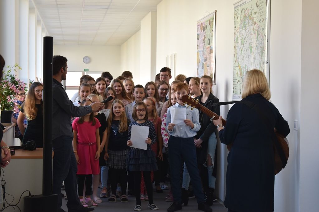 7. základní a mateřská škola má novou nástavbu (foto: A. Jarošová, 14.10.2019)