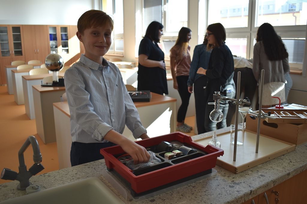 7. základní a mateřská škola má novou nástavbu (foto: A. Jarošová, 14.10.2019)