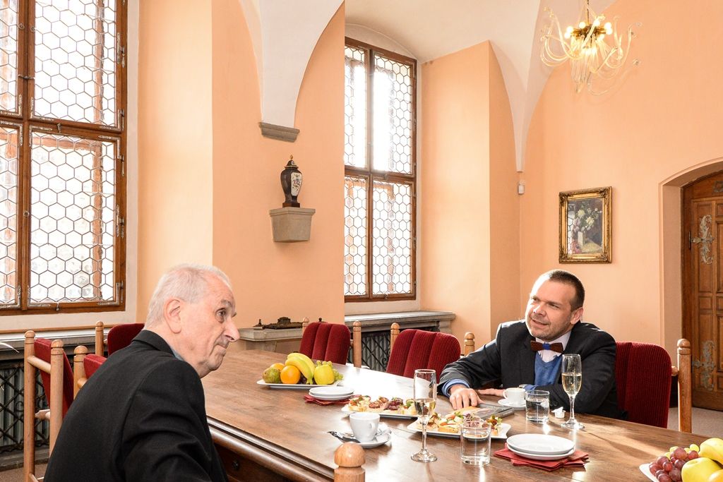 Slavnostní přijetí emeritního plzeňského biskupa Mons. Františka Radkovského (foto: M. Pecuch, 17.10.2019)