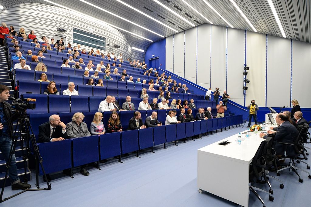Zahájení druhé etapy výstavby Univerzitního medicínského centra UniMec (foto: M. Pecuch, 22.10.2019)