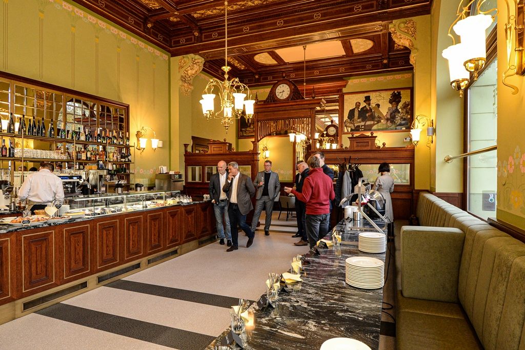 Kavárna v Měšťanské besedě je po rekonstrukci opět otevřená (foto: M. Pecuch, 29.10.2019)