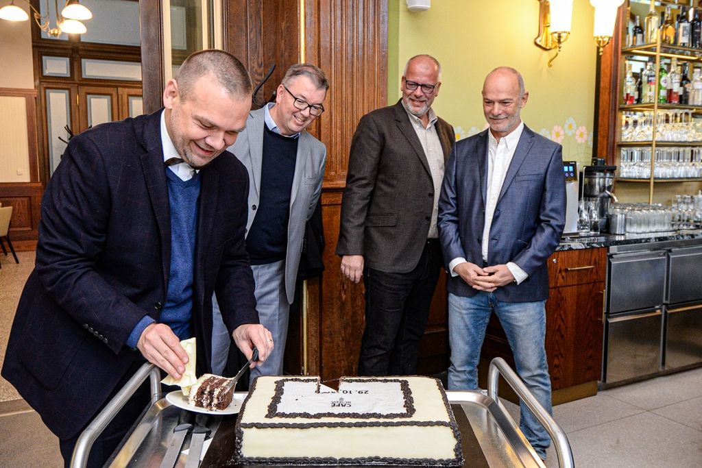 Kavárna v Měšťanské besedě je po rekonstrukci opět otevřená (foto: M. Pecuch, 29.10.2019)