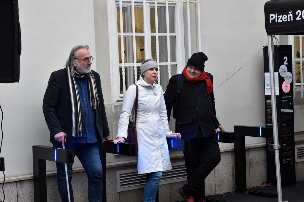 Výstava Jízda po sametu/ zvítězit nad lží a nenávistí (foto: A. Jarošová, 5.11.2019)