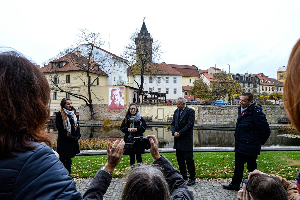 Srdíčkový Václav Havel (foto: M. Pecuch, 12.11.2019)