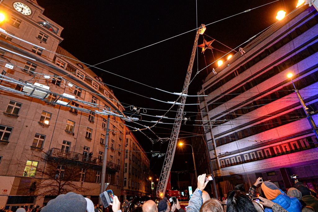 Cesta svobody - Hvězda padá, KONEČNĚ!