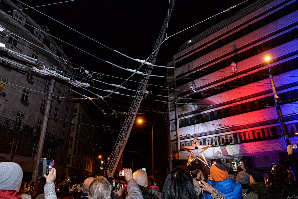 Cesta svobody - Hvězda padá, KONEČNĚ! (foto: M. Pecuch, 17.11.2019)