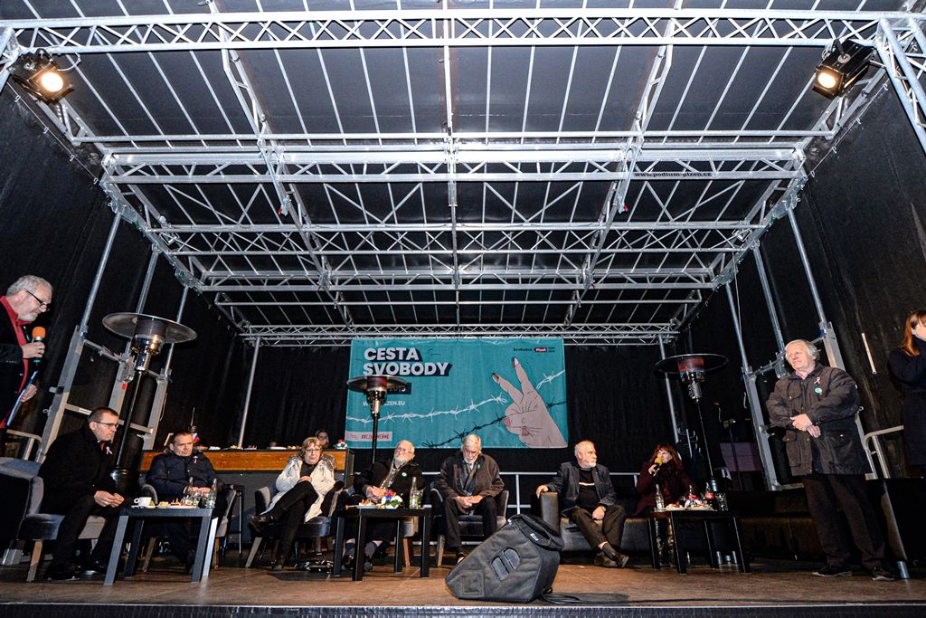 Cesta svobody - Vzpomínky zůstanou (foto: M. Pecuch, 17.11.2019)