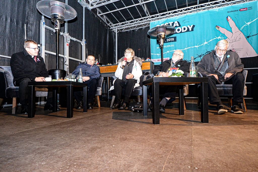 Cesta svobody - Vzpomínky zůstanou (foto: M. Pecuch, 17.11.2019)