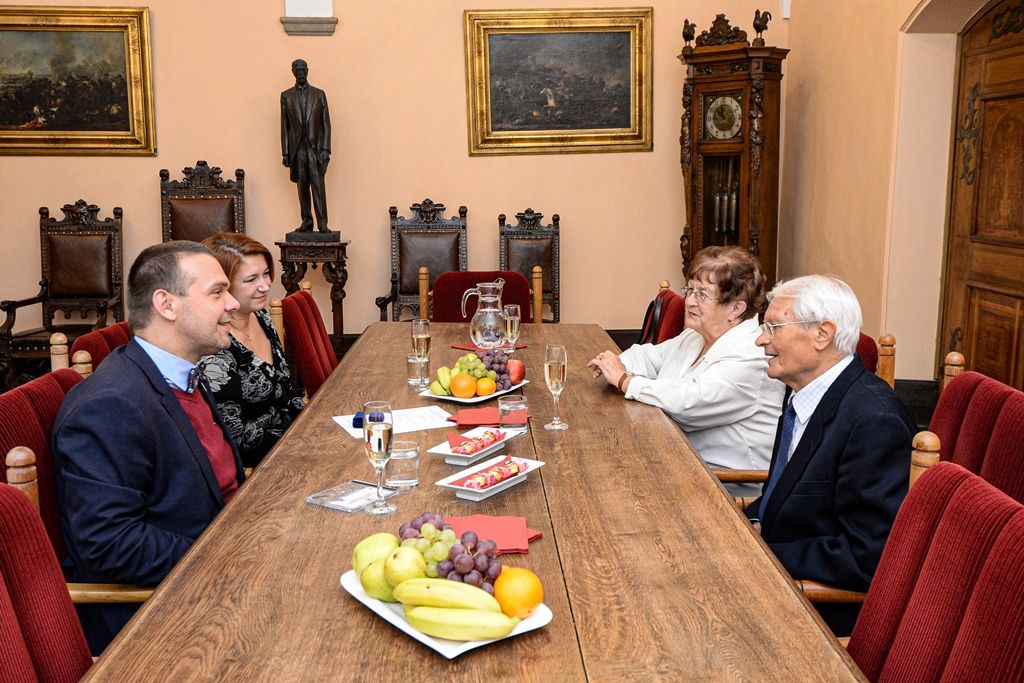 Primátor poblahopřál hudebníkovi Jiřímu Žurkovi k životnímu jubileu (foto: M. Pecuch, 20.11.2019)