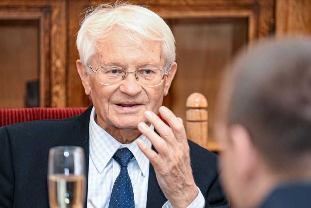 Primátor poblahopřál hudebníkovi Jiřímu Žurkovi k životnímu jubileu (foto: M. Pecuch, 20.11.2019)