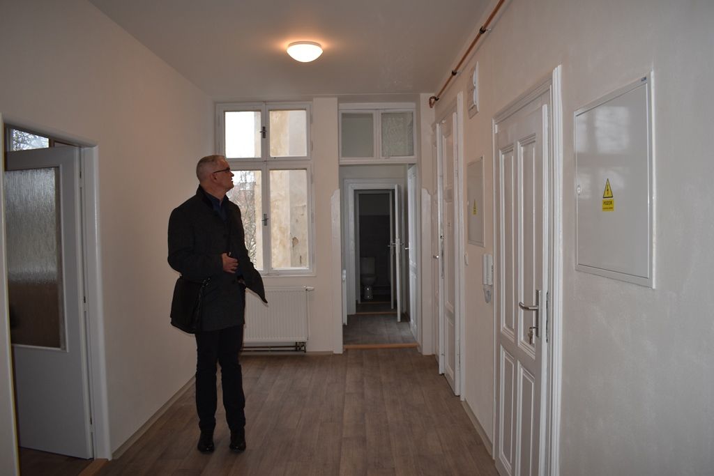 Plzeň upravila byty pro chráněné bydlení klientů sociálních služeb ve Zbůchu (foto: A. Jarošová, 27.11.2019)