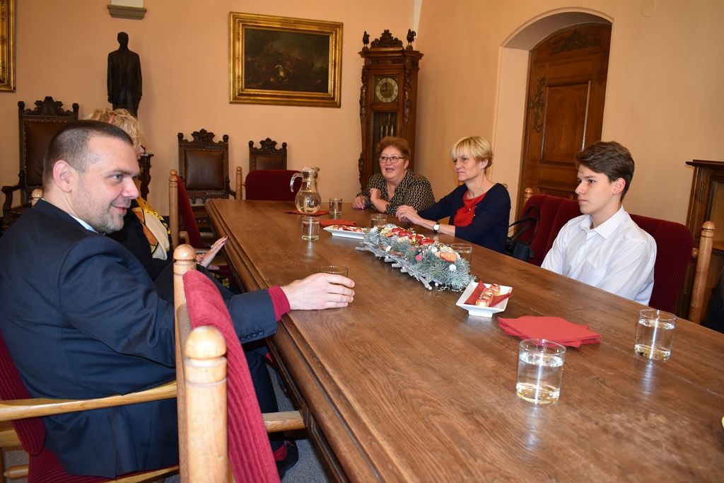 Přijetí žáků Benešovy základní školy (foto: E. Barborková, 10.12.2019)