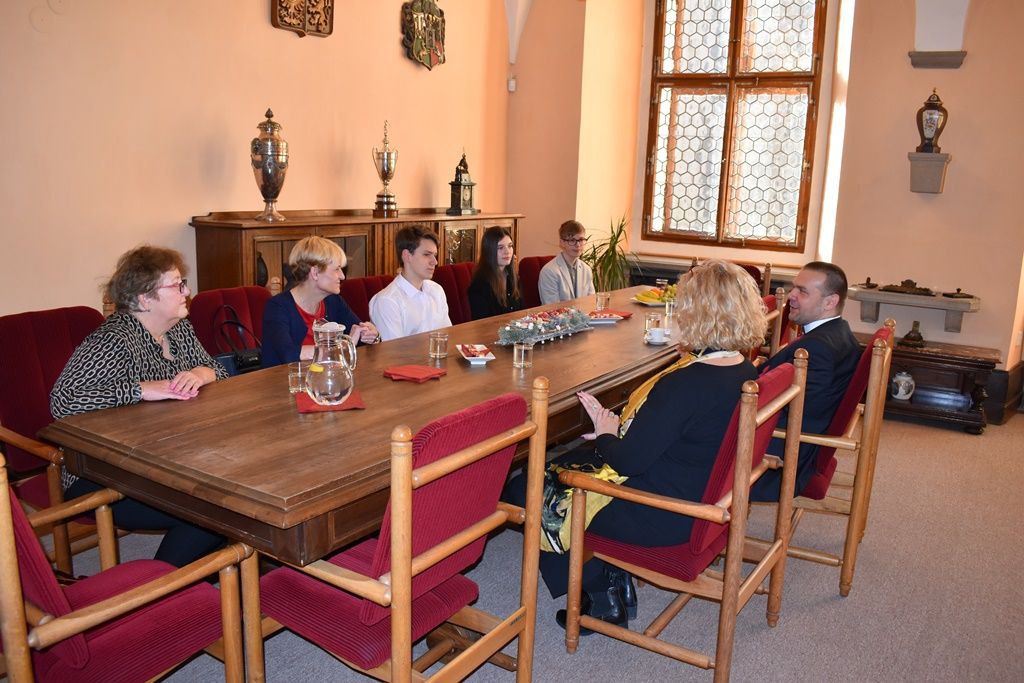 Přijetí žáků Benešovy základní školy (foto: E. Barborková, 10.12.2019)