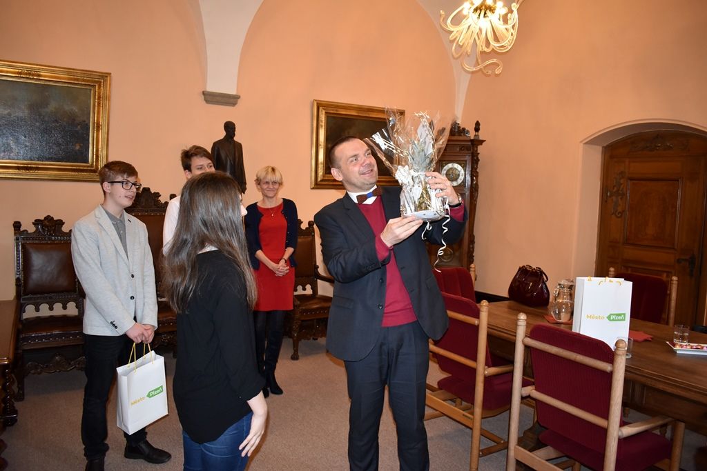 Přijetí žáků Benešovy základní školy (foto: E. Barborková, 10.12.2019)