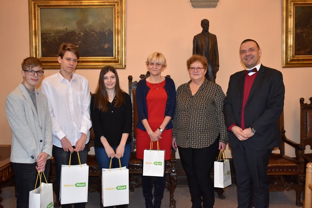 Přijetí žáků Benešovy základní školy (foto: E. Barborková, 10.12.2019)