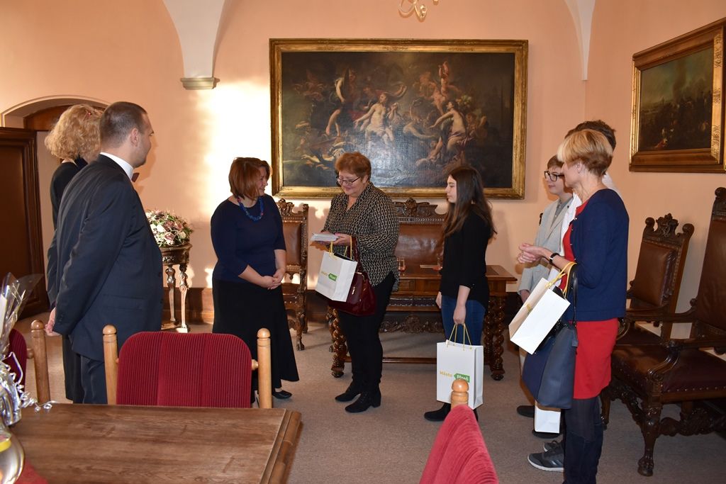 Přijetí žáků Benešovy základní školy (foto: E. Barborková, 10.12.2019)