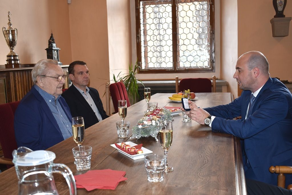 Přijetí házenkářské legendy K. Čermáka(fotografie: A. Jarošová, 10.12.2019)