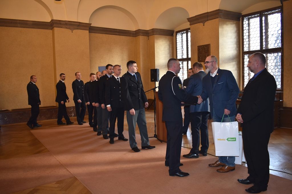 Oceňování za záchranu života a majetku (fotografie: A. Jarošová, 11.12.2019)