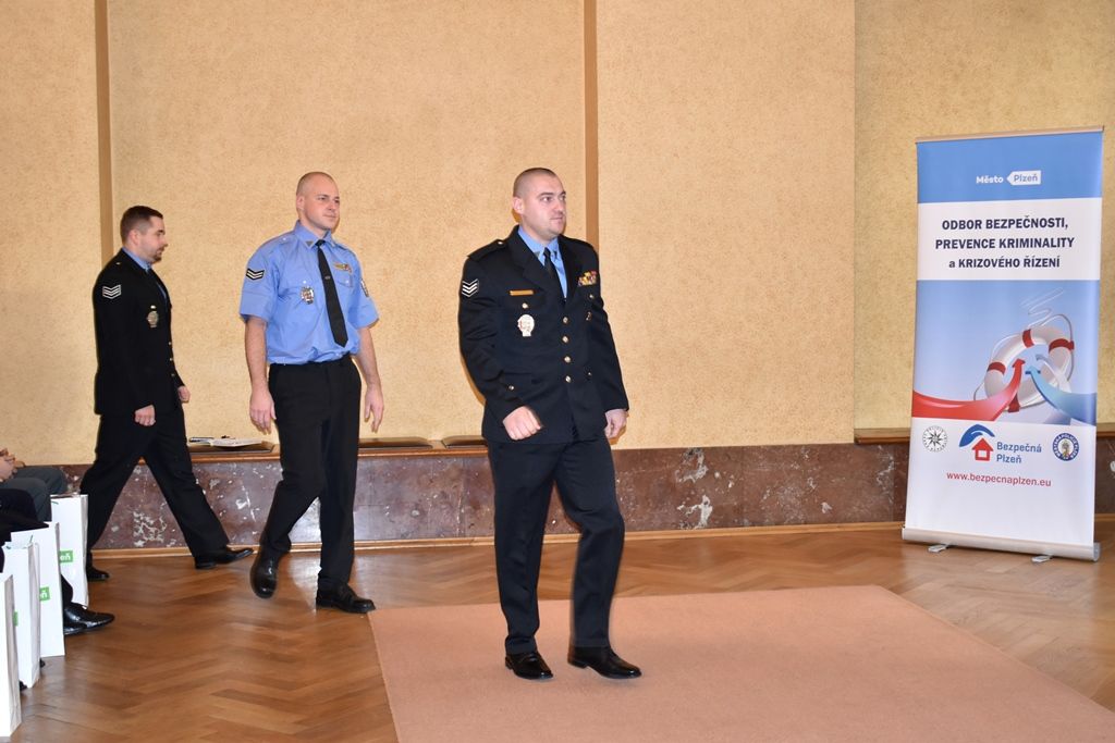 Oceňování za záchranu života a majetku (fotografie: A. Jarošová, 11.12.2019)