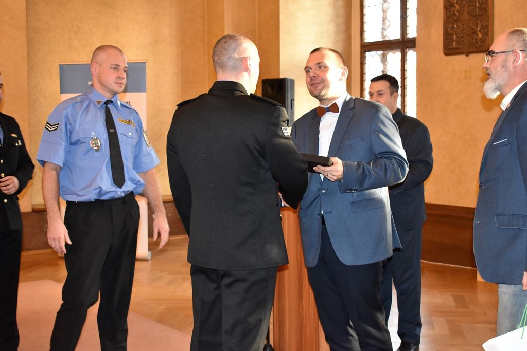 Oceňování za záchranu života a majetku (fotografie: A. Jarošová, 11.12.2019)