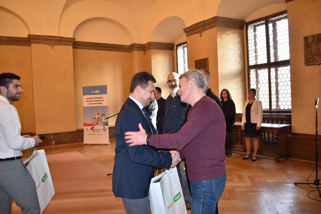 Oceňování za záchranu života a majetku (fotografie: A. Jarošová, 11.12.2019)