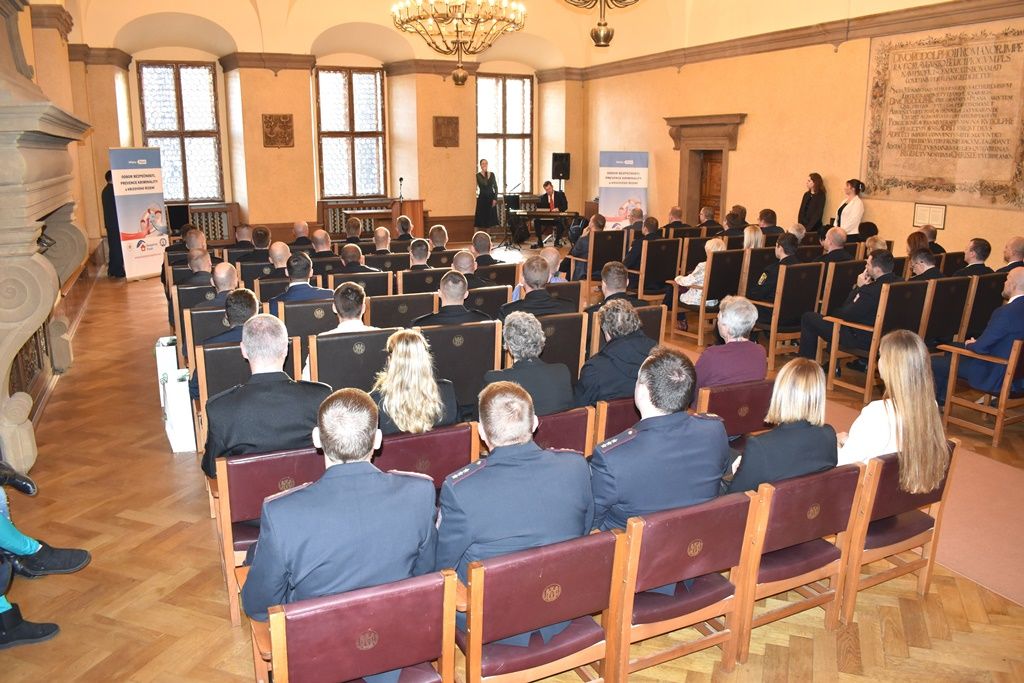 Oceňování za záchranu života a majetku (fotografie: A. Jarošová, 11.12.2019)