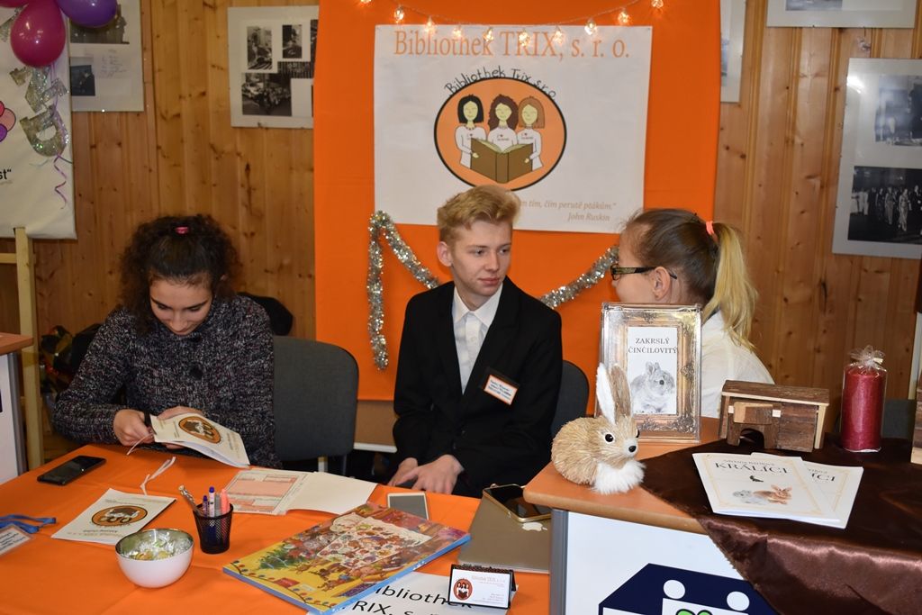 Fiktivní firmy 2019 (foto: E. Barborková, 11.12.2019)