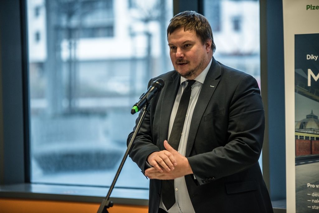 Otevření tramvajové tratě k Západočeské univerzitě (foto: M. Říský, 15.12.2019)