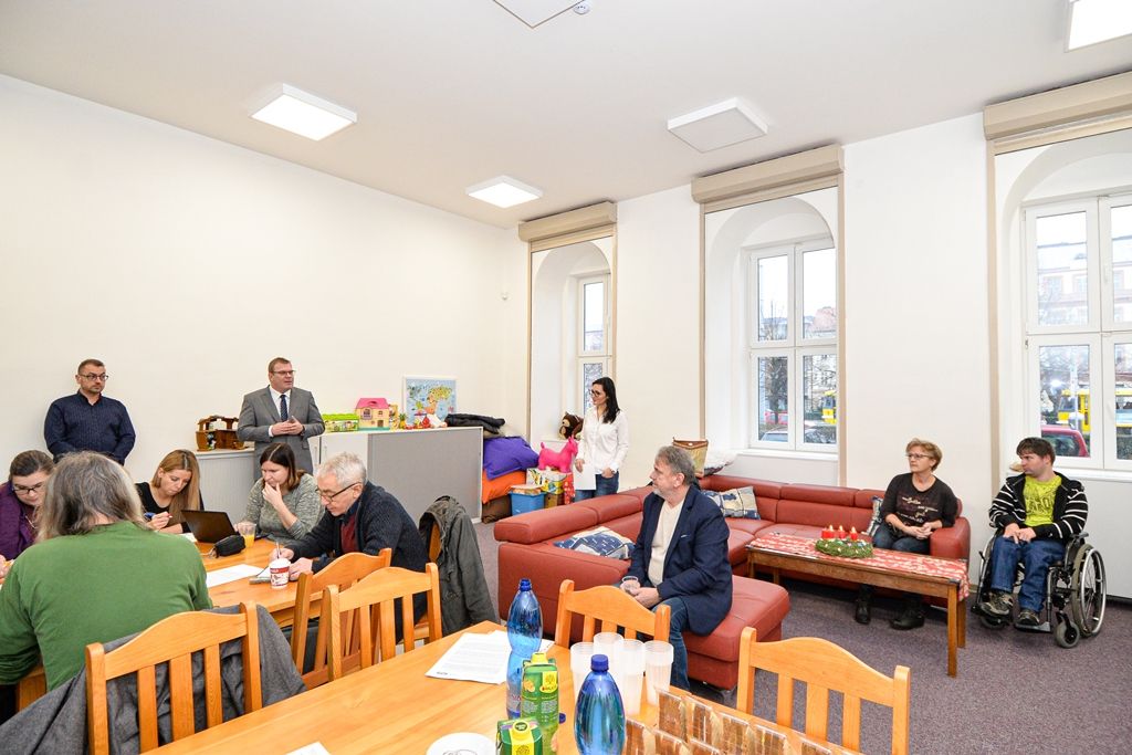 Plzeň opravila čtyřpatrový dům v centru tzv. Komendu (foto: M. Pecuch, 18.12.2019)