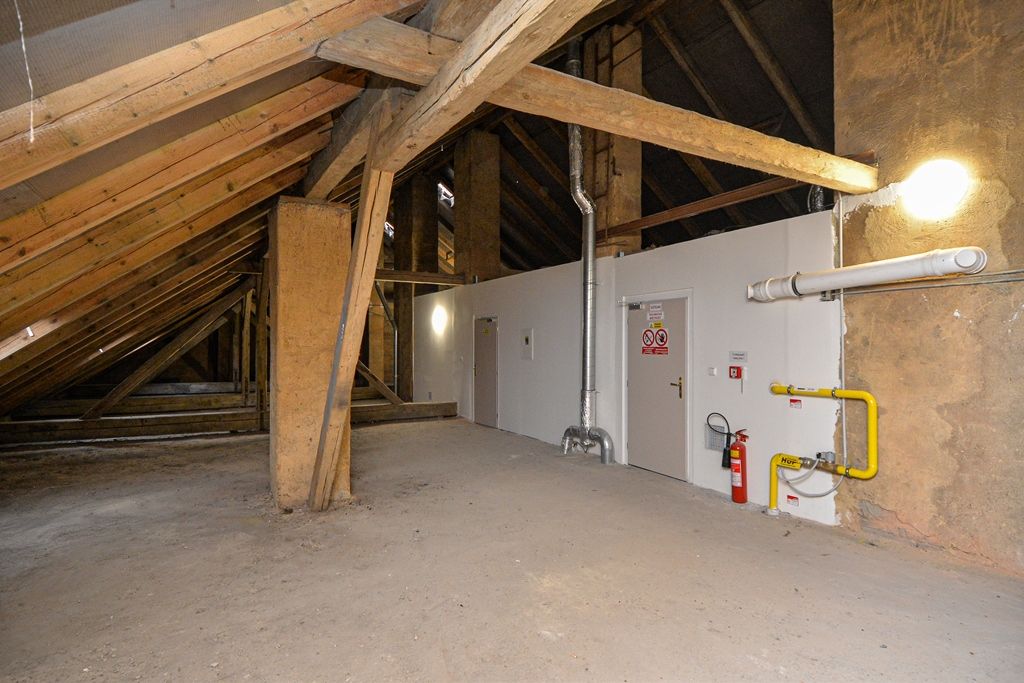 Plzeň opravila čtyřpatrový dům v centru tzv. Komendu (foto: M. Pecuch, 18.12.2019)