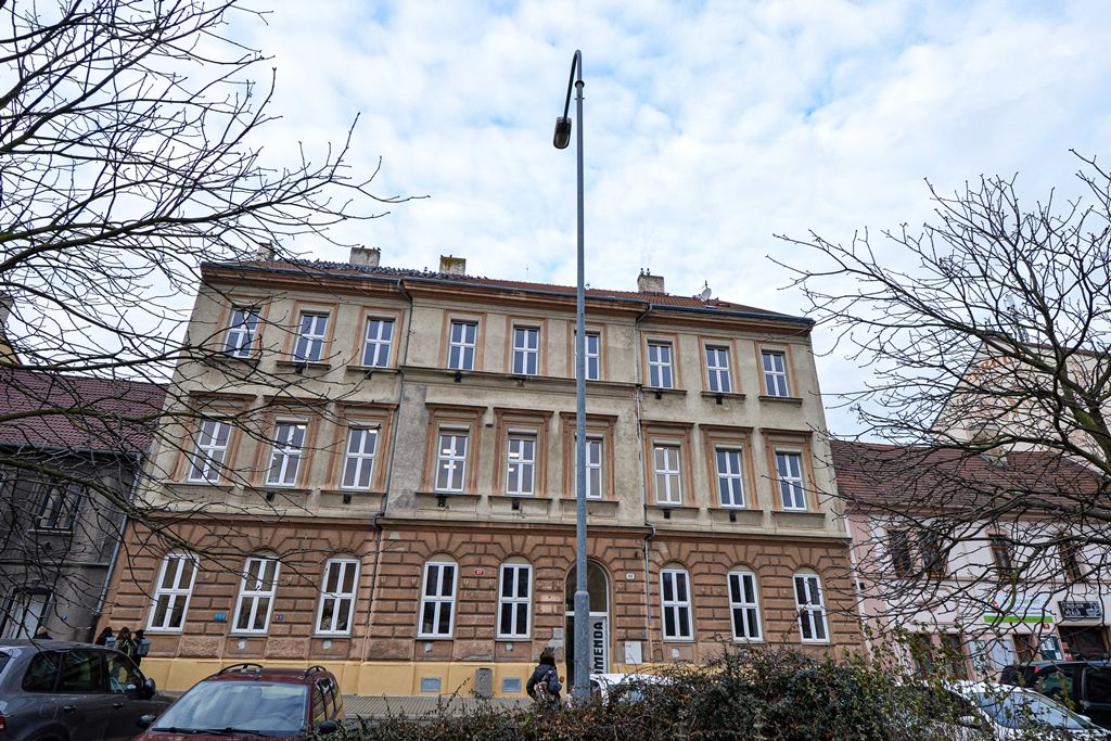 Plzeň opravila čtyřpatrový dům v centru tzv. Komendu