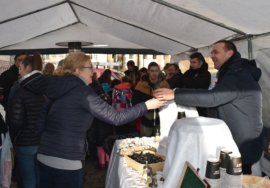 Vánoční punč (fotografie: A. Jarošová, 23.12.2019)