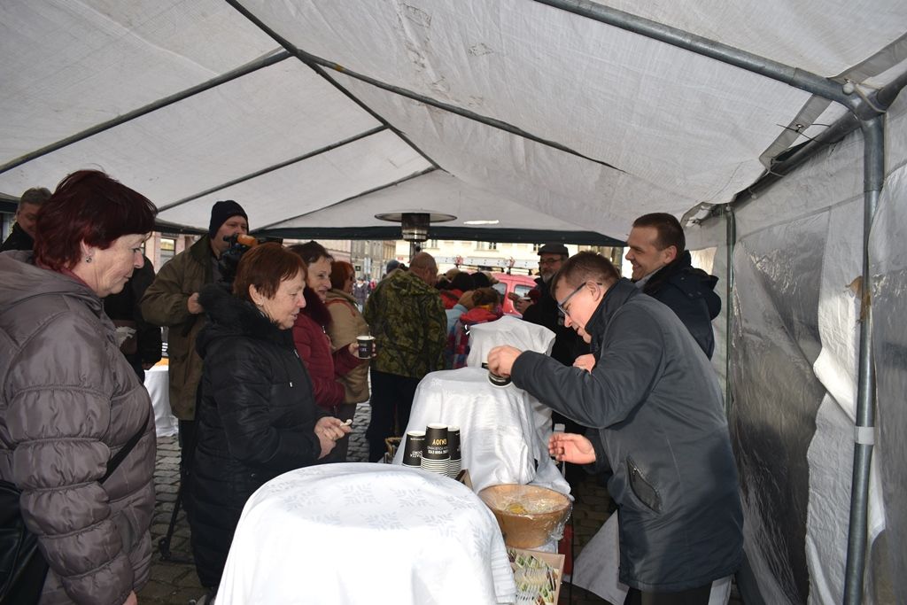 Vánoční punč (fotografie: A. Jarošová, 23.12.2019)