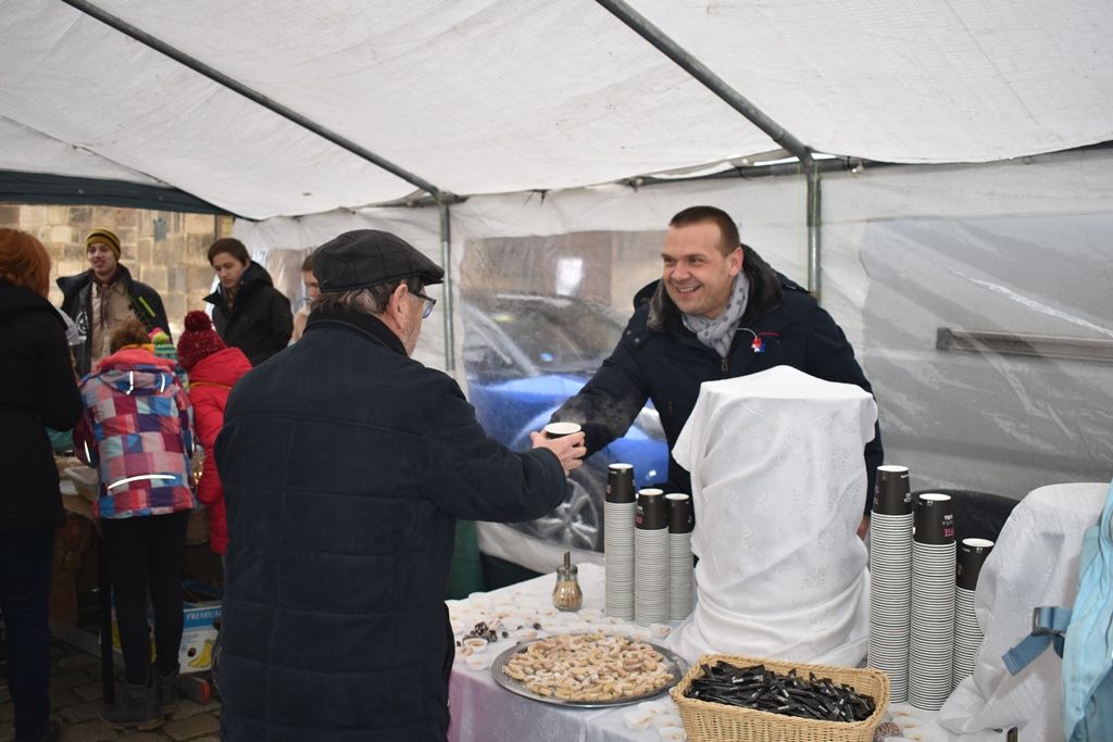 Vánoční punč (fotografie: A. Jarošová, 23.12.2019)