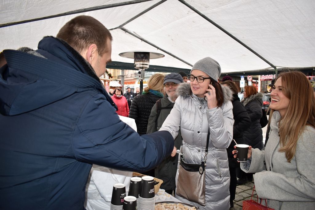 Vánoční punč (fotografie: A. Jarošová, 23.12.2019)