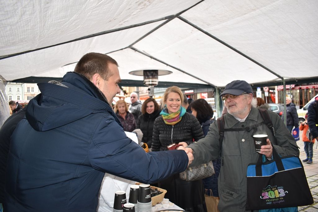 Vánoční punč (fotografie: A. Jarošová, 23.12.2019)