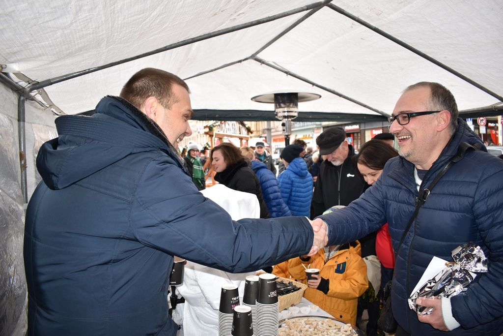 Vánoční punč (fotografie: A. Jarošová, 23.12.2019)