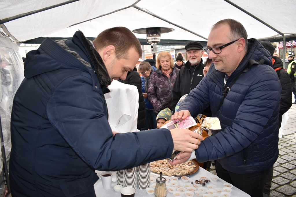 Vánoční punč (fotografie: A. Jarošová, 23.12.2019)