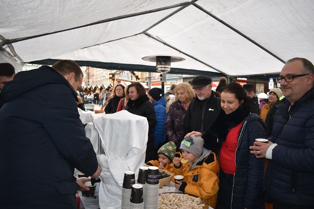 Vánoční punč (fotografie: A. Jarošová, 23.12.2019)