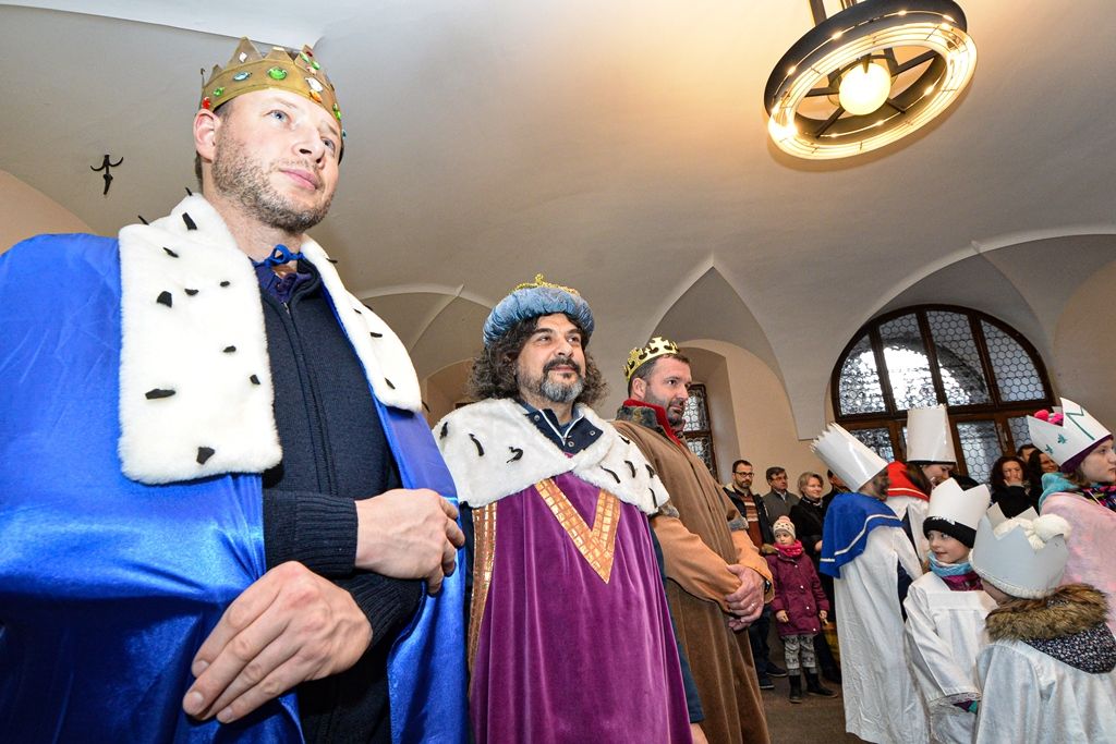 Tříkrálová sbírka slavnostně začala na plzeňské radnici (foto: M. Pecuch, 6. a 7.1.2020)