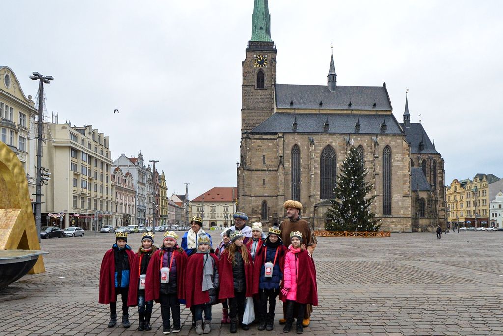 Tříkrálová sbírka slavnostně začala na plzeňské radnici (foto: M. Pecuch, 6. a 7.1.2020)