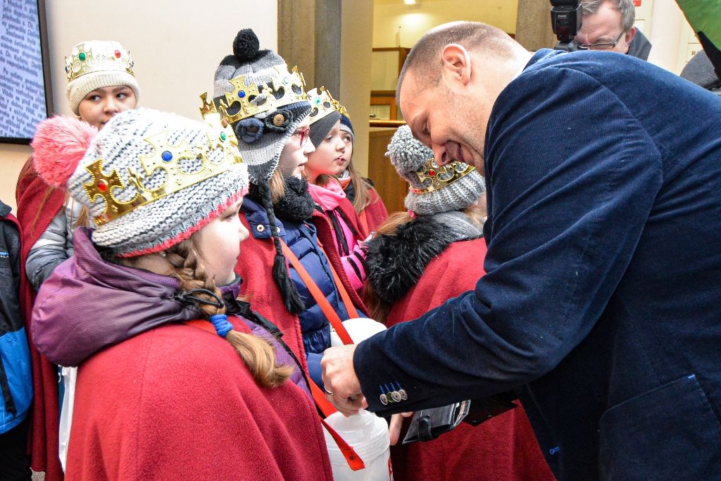 Tříkrálová sbírka slavnostně začala na plzeňské radnici (foto: M. Pecuch, 6. a 7.1.2020)