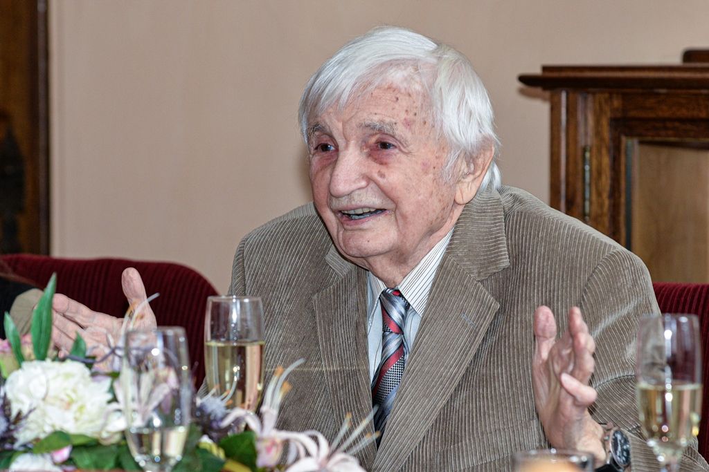 Primátor poblahopřál Zdeňku Bláhovi k životnímu jubileu (foto: M. Pecuch, 14.1.2020)