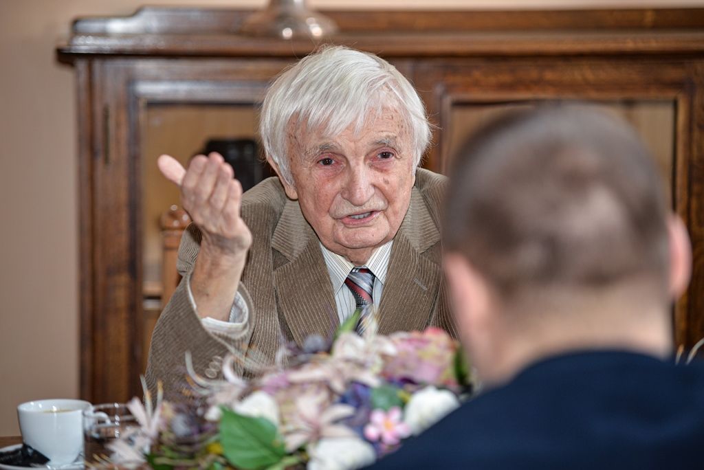 Primátor poblahopřál Zdeňku Bláhovi k životnímu jubileu (foto: M. Pecuch, 14.1.2020)