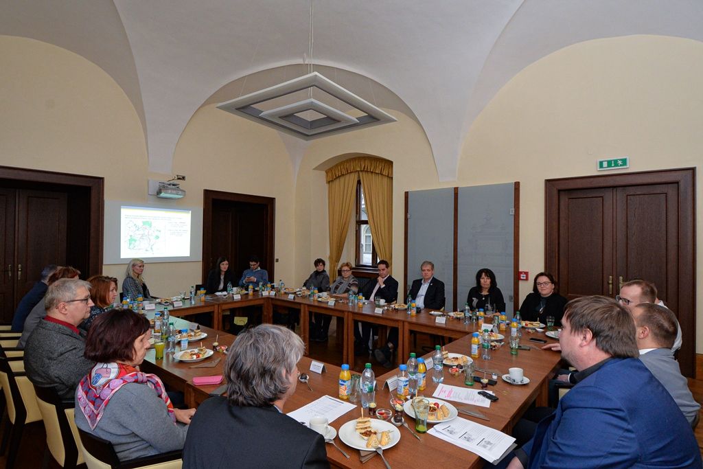 Vedení Městské části Praha 6 přijelo do Plzně načerpat zkušenosti