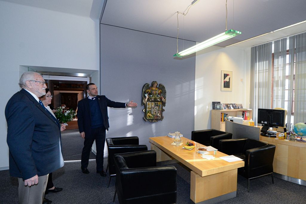 Primátor pogratuloval profesoru Zdeňku Mračkovi k 90. narozeninám (foto: M. Pecuch, 16.1.2020)