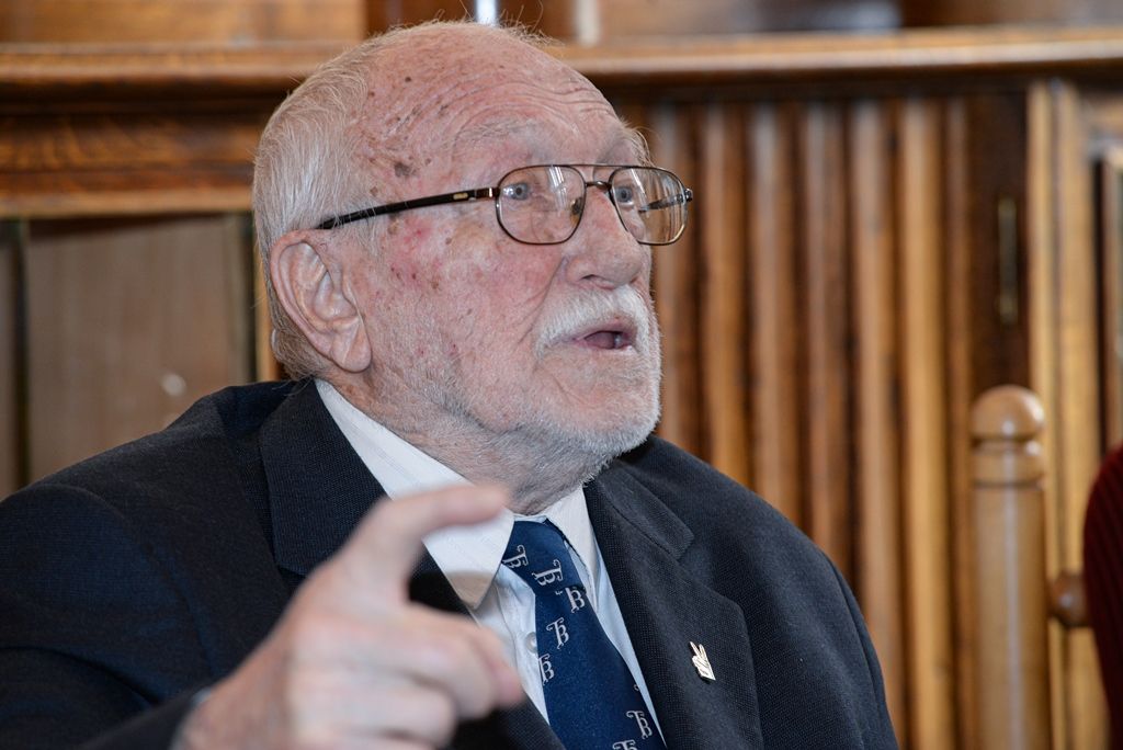 Primátor pogratuloval profesoru Zdeňku Mračkovi k 90. narozeninám (foto: M. Pecuch, 16.1.2020)