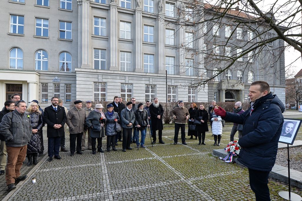 Plzeňští radní spolu s občany uctili památku Josefa Hlavatého (foto: M. Pecuch, 20.1.2020)