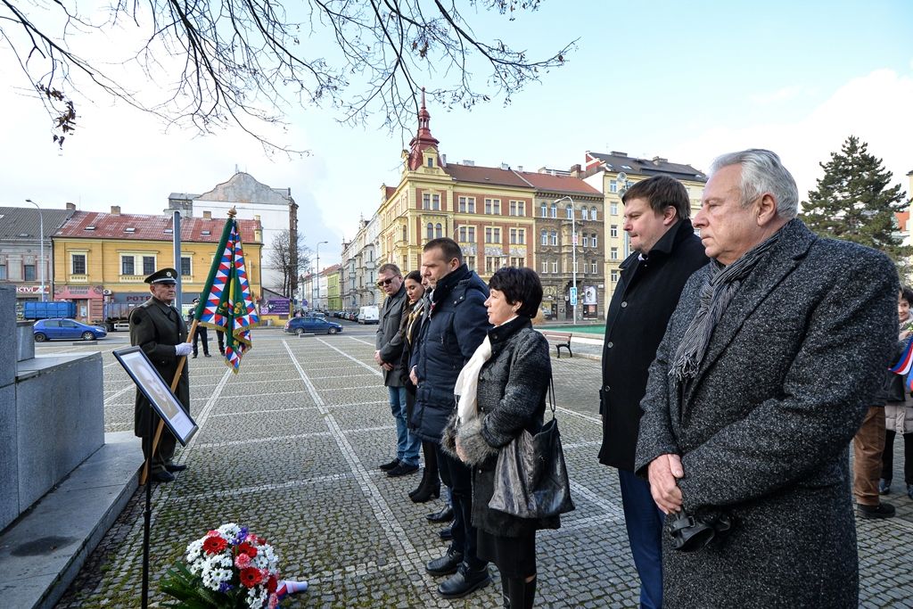 Plzeňští radní spolu s občany uctili památku Josefa Hlavatého (foto: M. Pecuch, 20.1.2020)